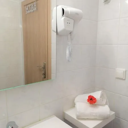 Apartment Nini's House 1 - 100m From Town Center Nydri (Lefkada)