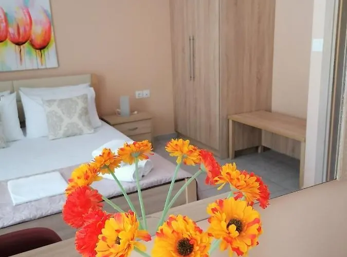 Nini's House 1 - 100m From Town Center Nydri (Lefkada)