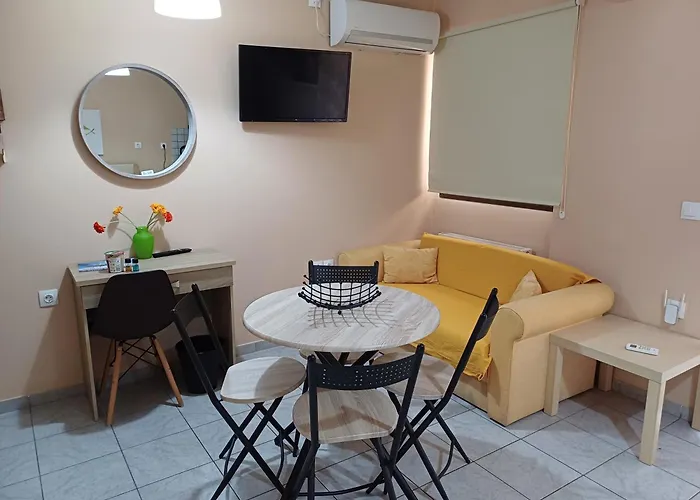 Nini's House 1 - 100m From Town Center Apartamento